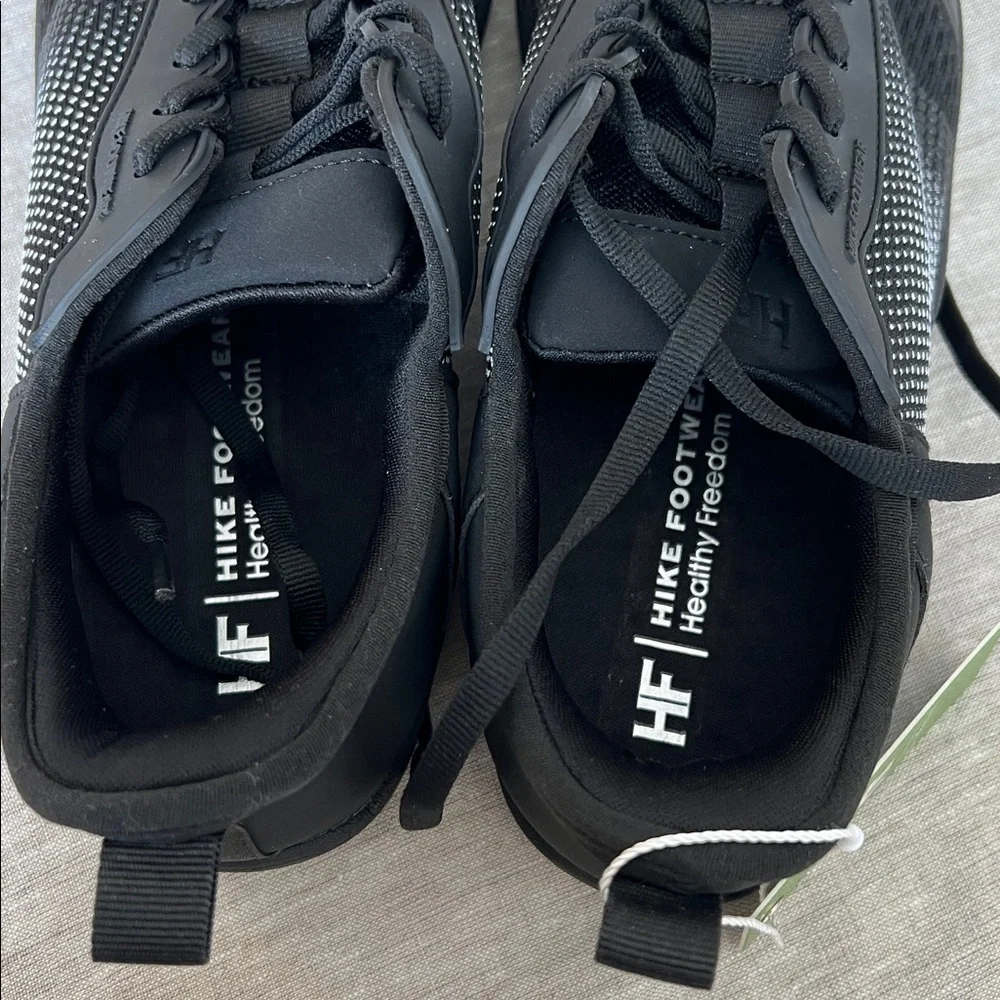 Hike footwear stride sneakers barefoot black